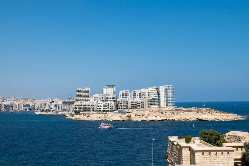 Vallettastay - Harbor View Gem -Sea View 2 Bed Apt Eksteriør bilde